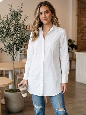 Chico's White tailored Classic Timeless no iron Button Blouse size small medium‎